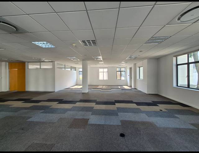 359M² OFFICE TO LET IN ILLOVO